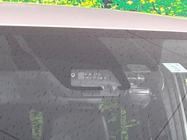 TOYOTA ESQUIRE HYBRID 2019 Image 31