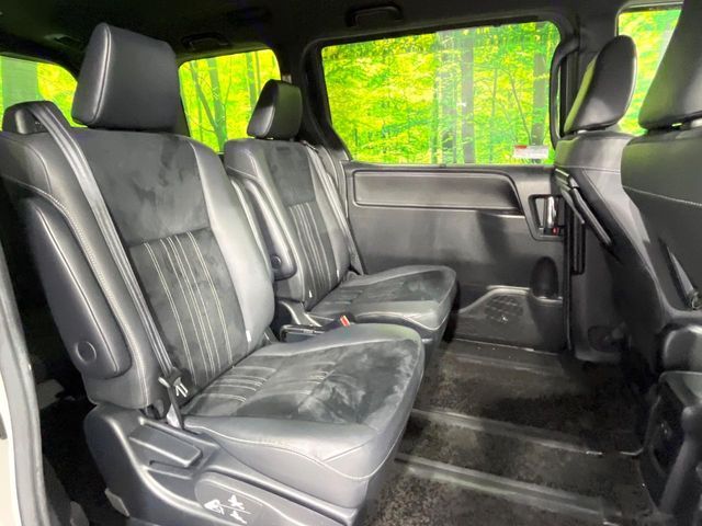 TOYOTA ESQUIRE HYBRID 2019 Image 31