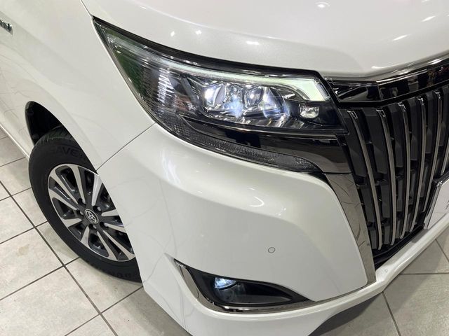 TOYOTA ESQUIRE HYBRID 2019 Image 31