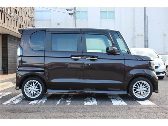 HONDA N BOX CUSTOM 2021 Image 31