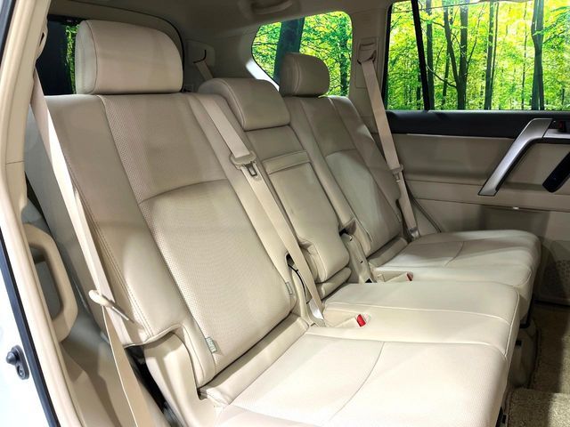 TOYOTA LANDCRUISER PRADO 2023 Image 31