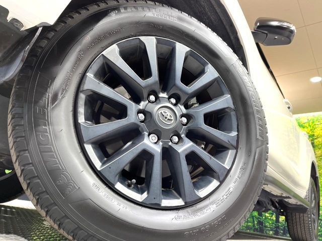 TOYOTA LANDCRUISER PRADO 2023 Image 31