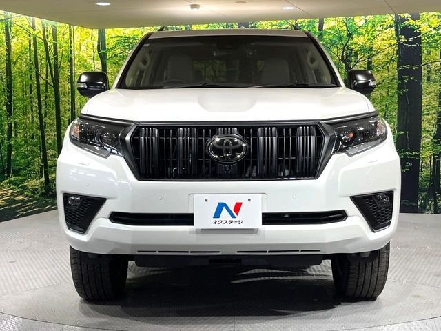 TOYOTA LANDCRUISER PRADO 2023 Image 31