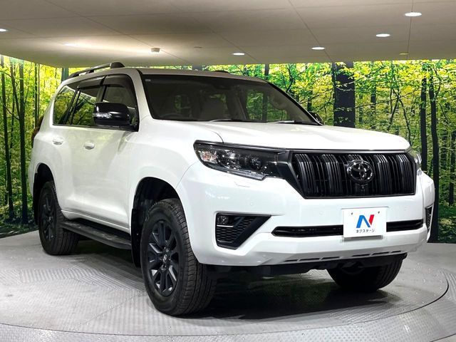 TOYOTA LANDCRUISER PRADO 2023 Image 31