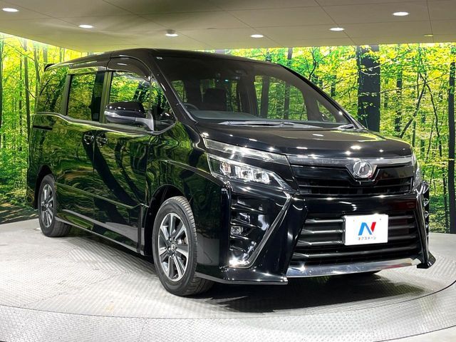 TOYOTA VOXY 2017 Image 31