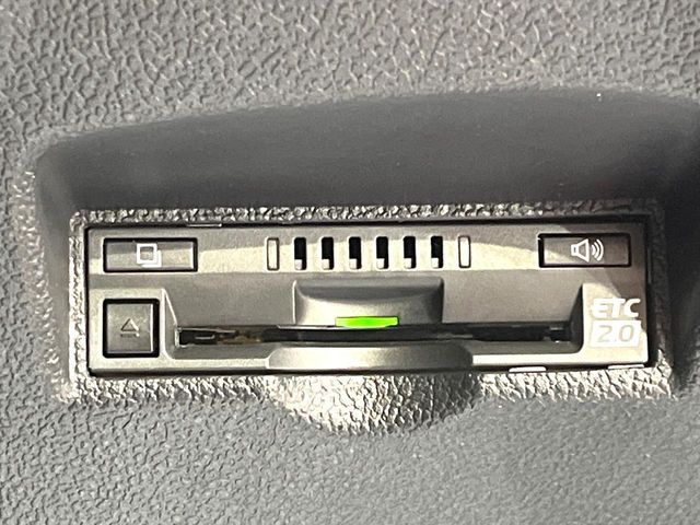 TOYOTA PRIUS 2019 Image 31