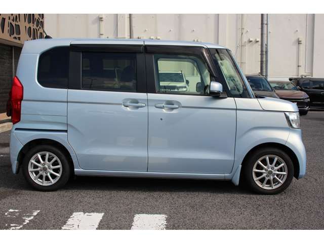 HONDA N BOX 2017 Image 31