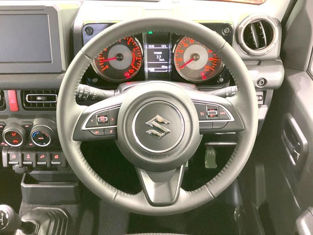 SUZUKI JIMNY NOMADE 2026 Image 31