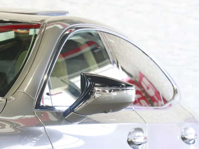 TOYOTA LEXUS LS500H 2018 Image 31