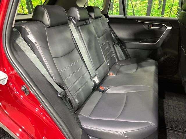 TOYOTA RAV4 HYBRID 4WD 2019 Image 31