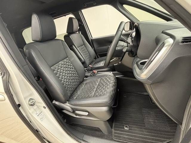 TOYOTA VOXY HYBRID 2023 Image 31