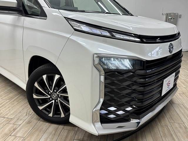 TOYOTA VOXY HYBRID 2023 Image 31