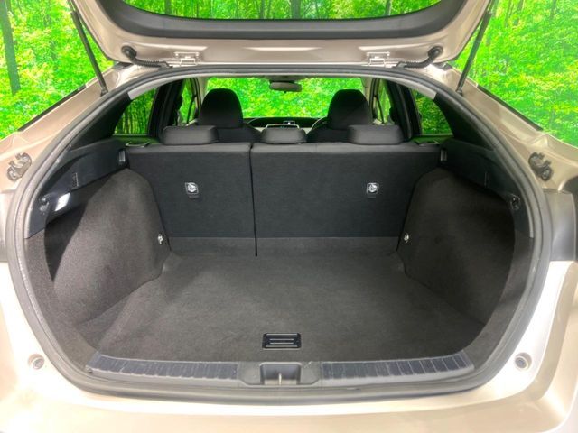 TOYOTA PRIUS 2016 Image 31