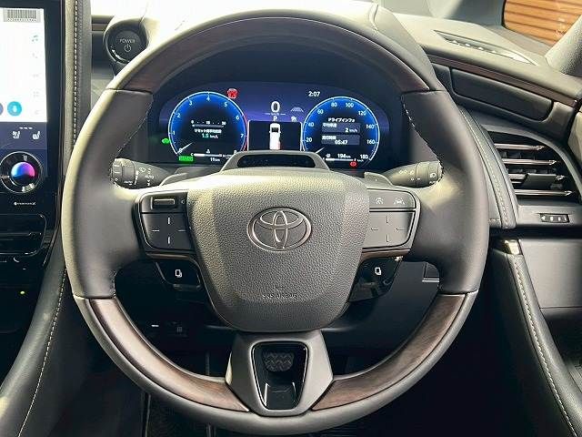 TOYOTA ALPHARD HYBRID 2026 Image 31