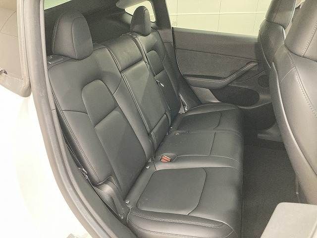 TESLA MODEL Y 2023 Image 31