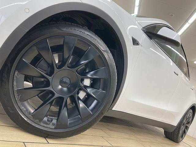 TESLA MODEL Y 2023 Image 31