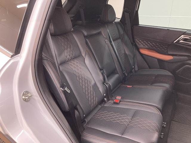 MITSUBISHI OUTLANDER PHEV 2022 Image 31