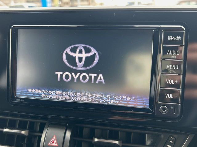 TOYOTA C-HR 2017 Image 31