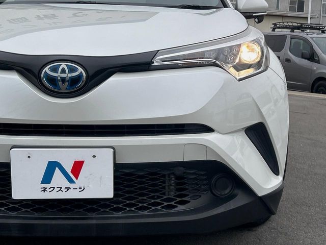 TOYOTA C-HR 2017 Image 31