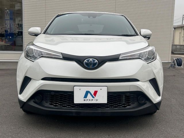 TOYOTA C-HR 2017 Image 31