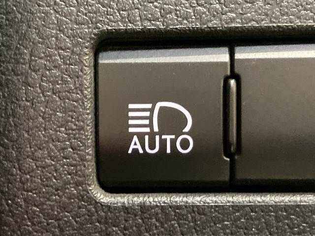 TOYOTA LEXUS NX300H 2019 Image 31