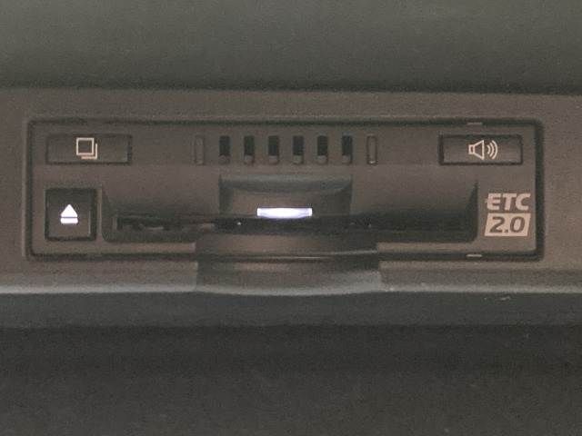 TOYOTA LEXUS NX300H 2019 Image 31