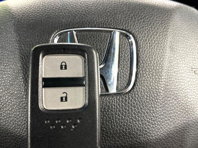 HONDA FIT HYBRID 4WD 2015 Image 31