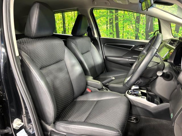 HONDA FIT HYBRID 4WD 2015 Image 31