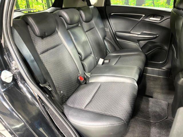 HONDA FIT HYBRID 4WD 2015 Image 31