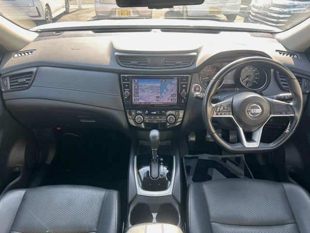 NISSAN X-TRAIL 2WD 2018 Image 31