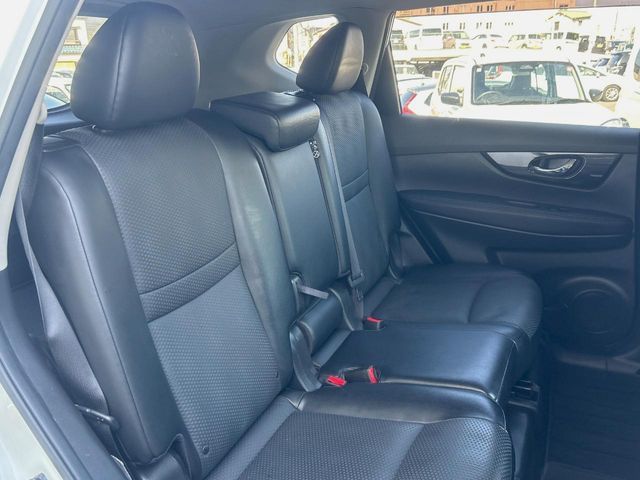 NISSAN X-TRAIL 2WD 2018 Image 31