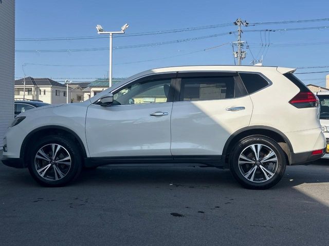 NISSAN X-TRAIL 2WD 2018 Image 31