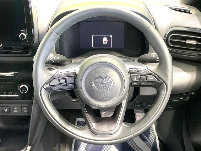 TOYOTA YARIS CROSS HYBRID 2025 Image 31