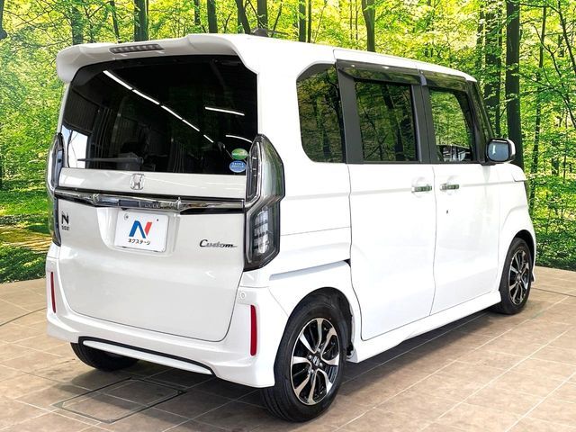 HONDA N BOX CUSTOM 2020 Image 31