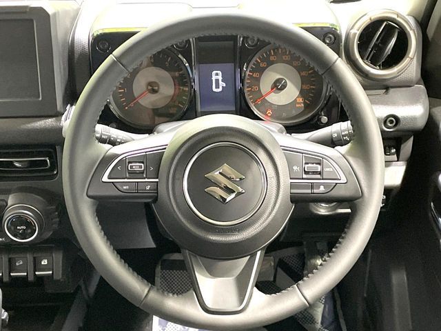 SUZUKI JIMNY NOMADE 2026 Image 31