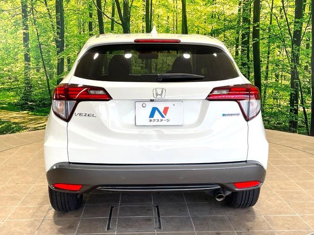 HONDA VEZEL HYBRID 2016 Image 31
