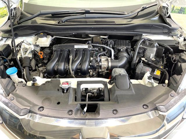 HONDA VEZEL HYBRID 2016 Image 31