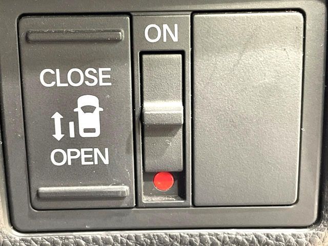 HONDA N BOX CUSTOM 2019 Image 31