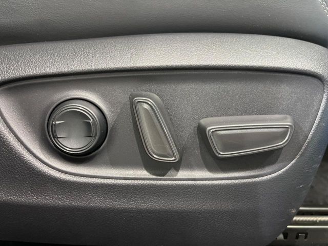 TOYOTA RAV4 HYBRID 4WD 2023 Image 31