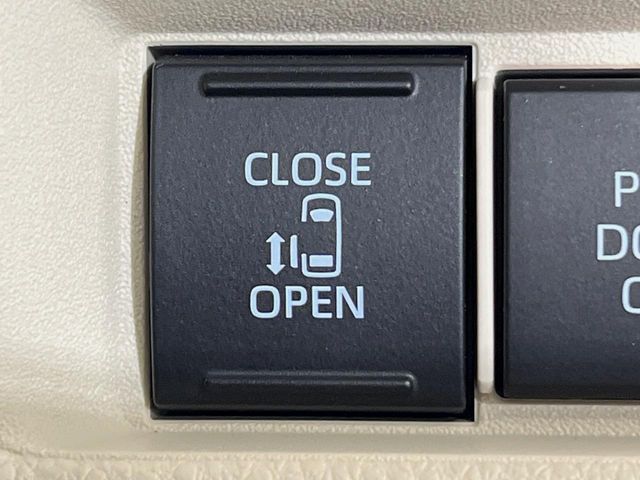 TOYOTA SIENTA HYBRID 2023 Image 31