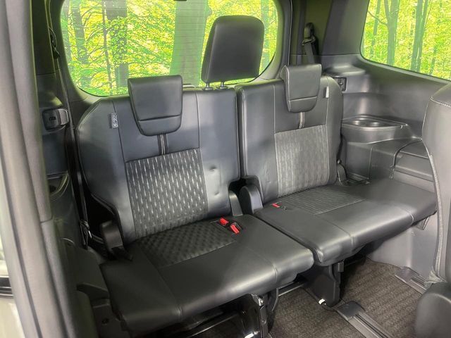 TOYOTA NOAH HYBRID 4WD 2022 Image 31