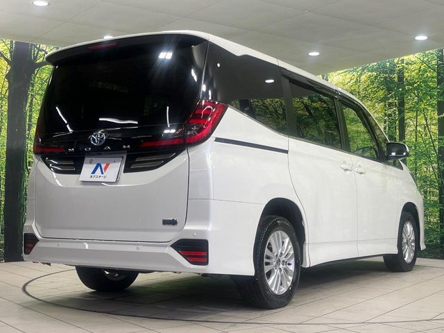TOYOTA NOAH HYBRID 4WD 2022 Image 31