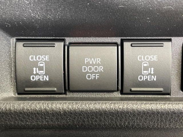 TOYOTA SIENTA HYBRID 2023 Image 31