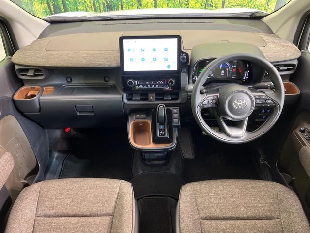 TOYOTA SIENTA HYBRID 2025 Image 31