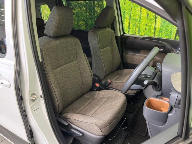 TOYOTA SIENTA HYBRID 2025 Image 31