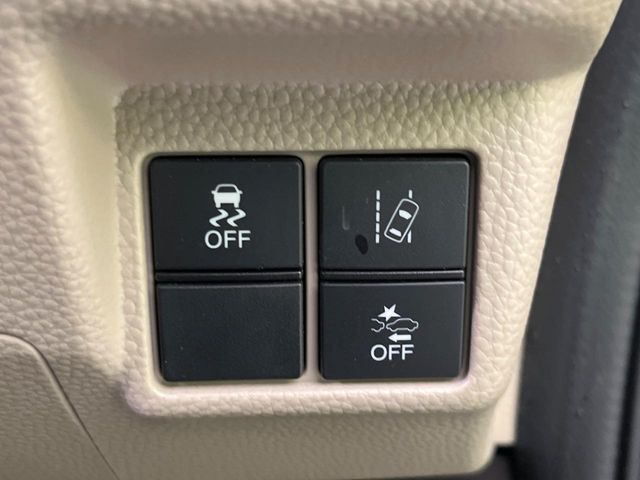 HONDA N BOX 2018 Image 31