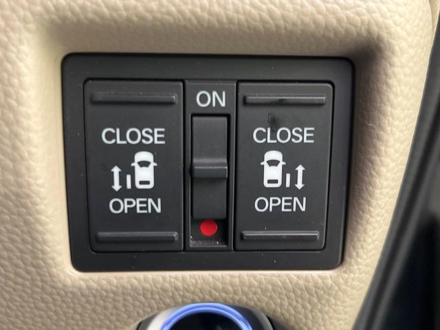 HONDA N BOX 2018 Image 31