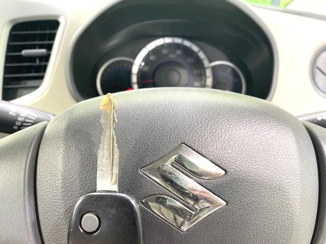 SUZUKI WAGON R 2013 Image 31