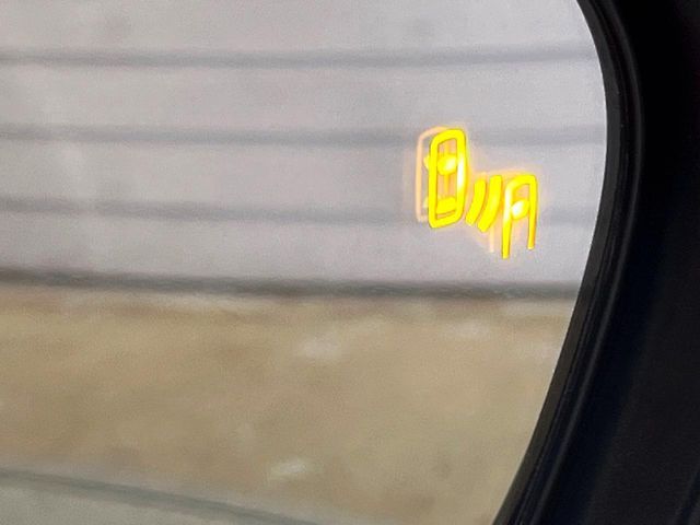 TOYOTA PRIUS 2016 Image 31