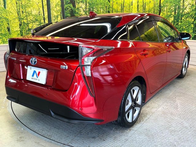 TOYOTA PRIUS 2016 Image 31